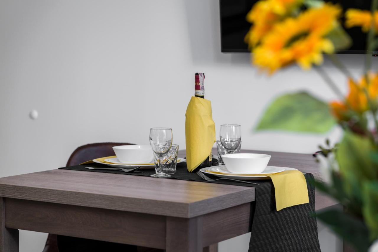 Apartments Poznan Chwaliszewo Residence With Free Garage By Noclegi Renters Экстерьер фото